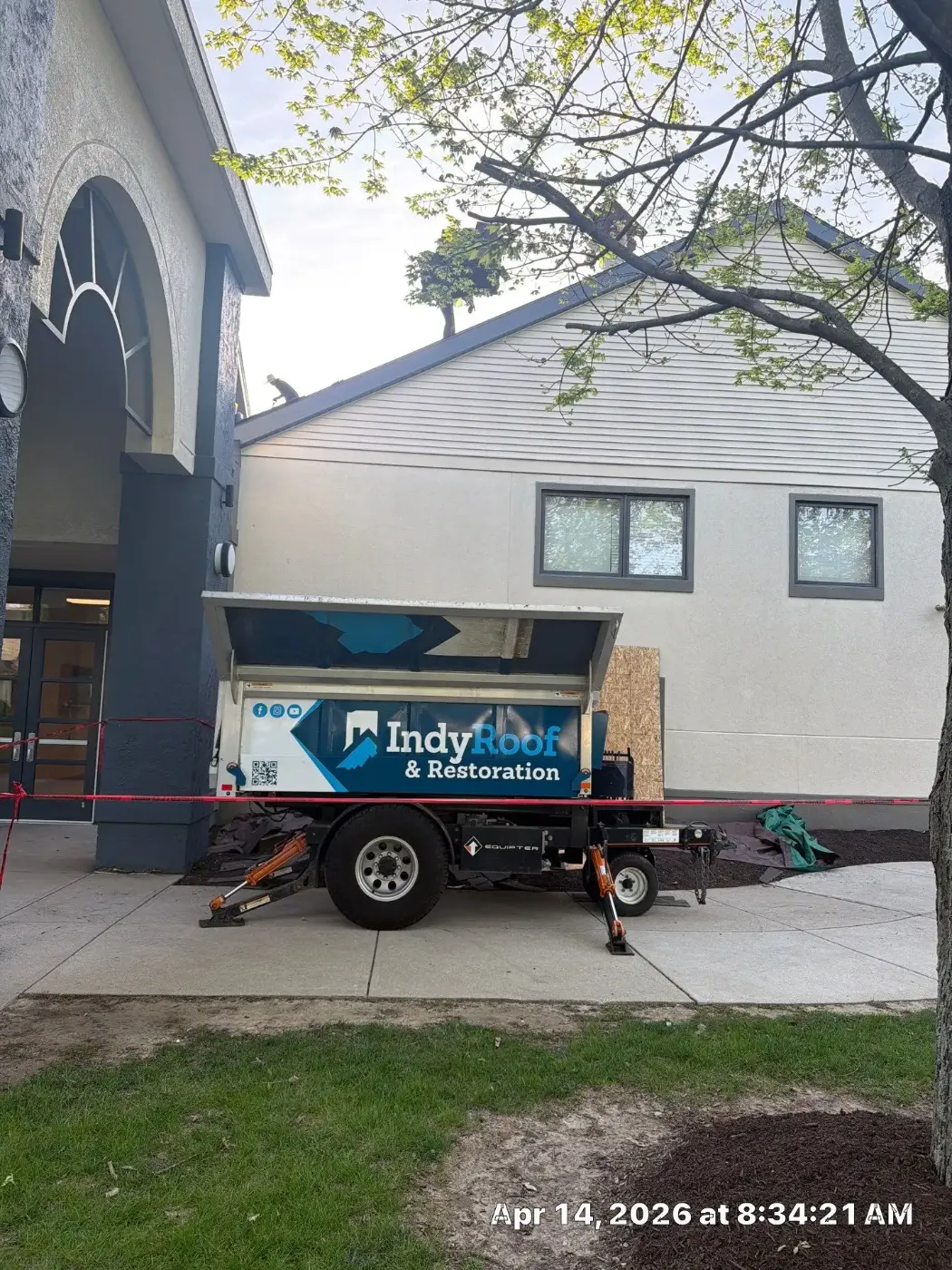 Commercial roof inspection documented in Flora
